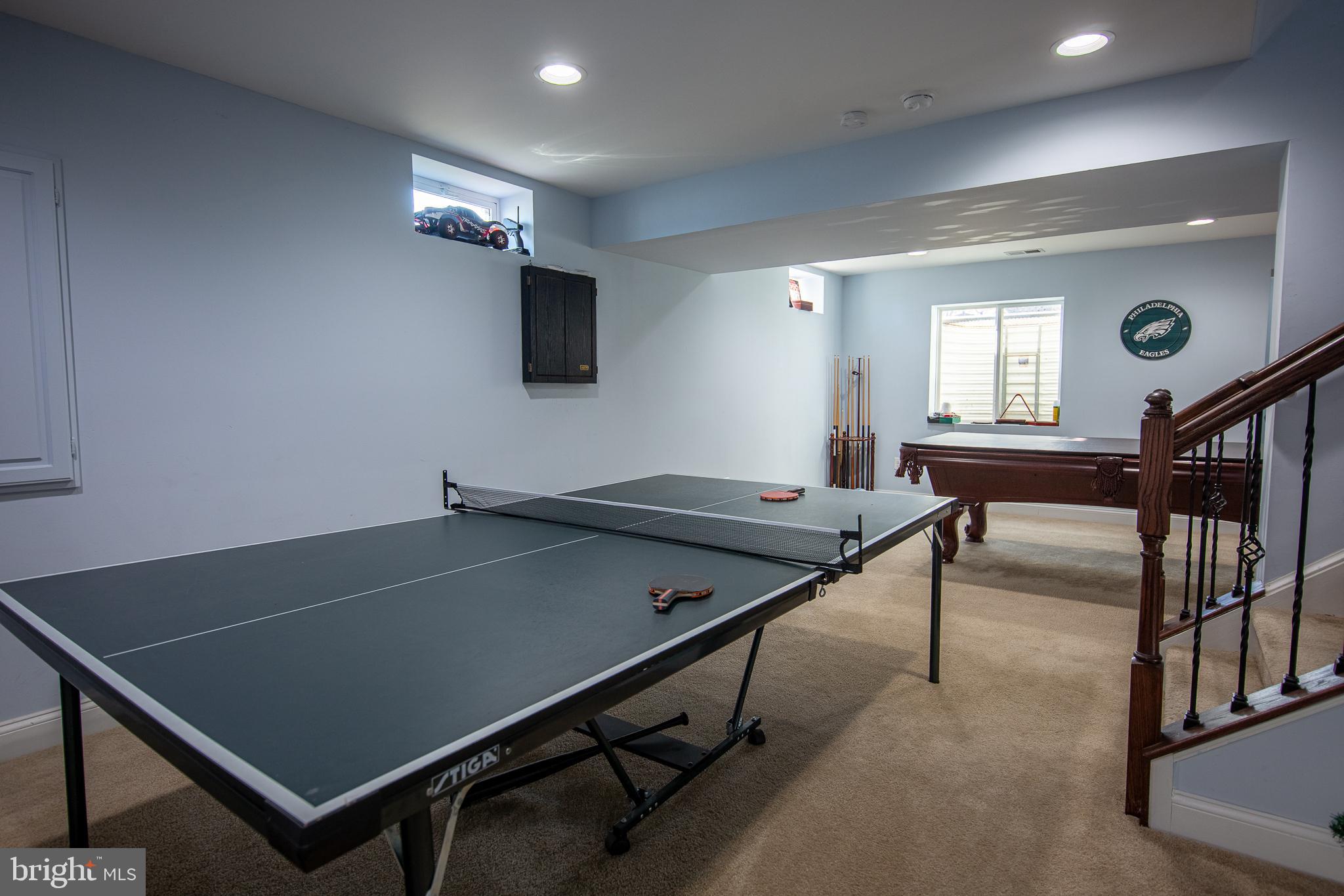 1032 SCHOOL LANE