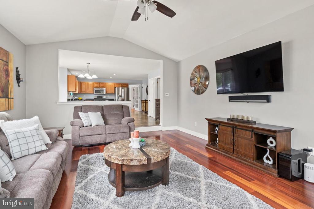 3044 CONRAD WAY