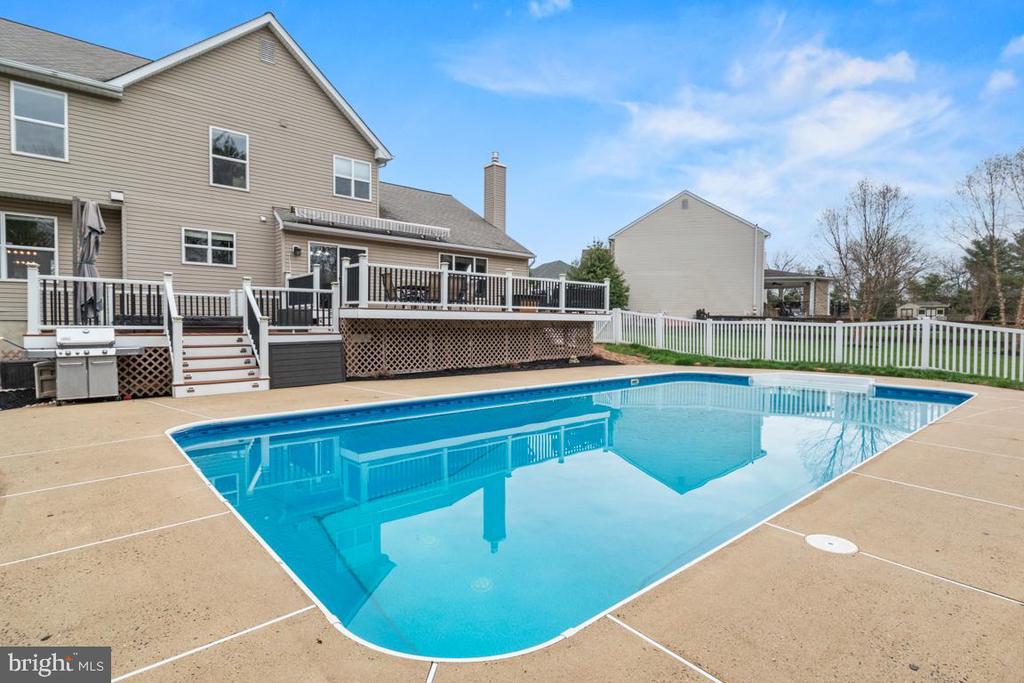 3044 CONRAD WAY