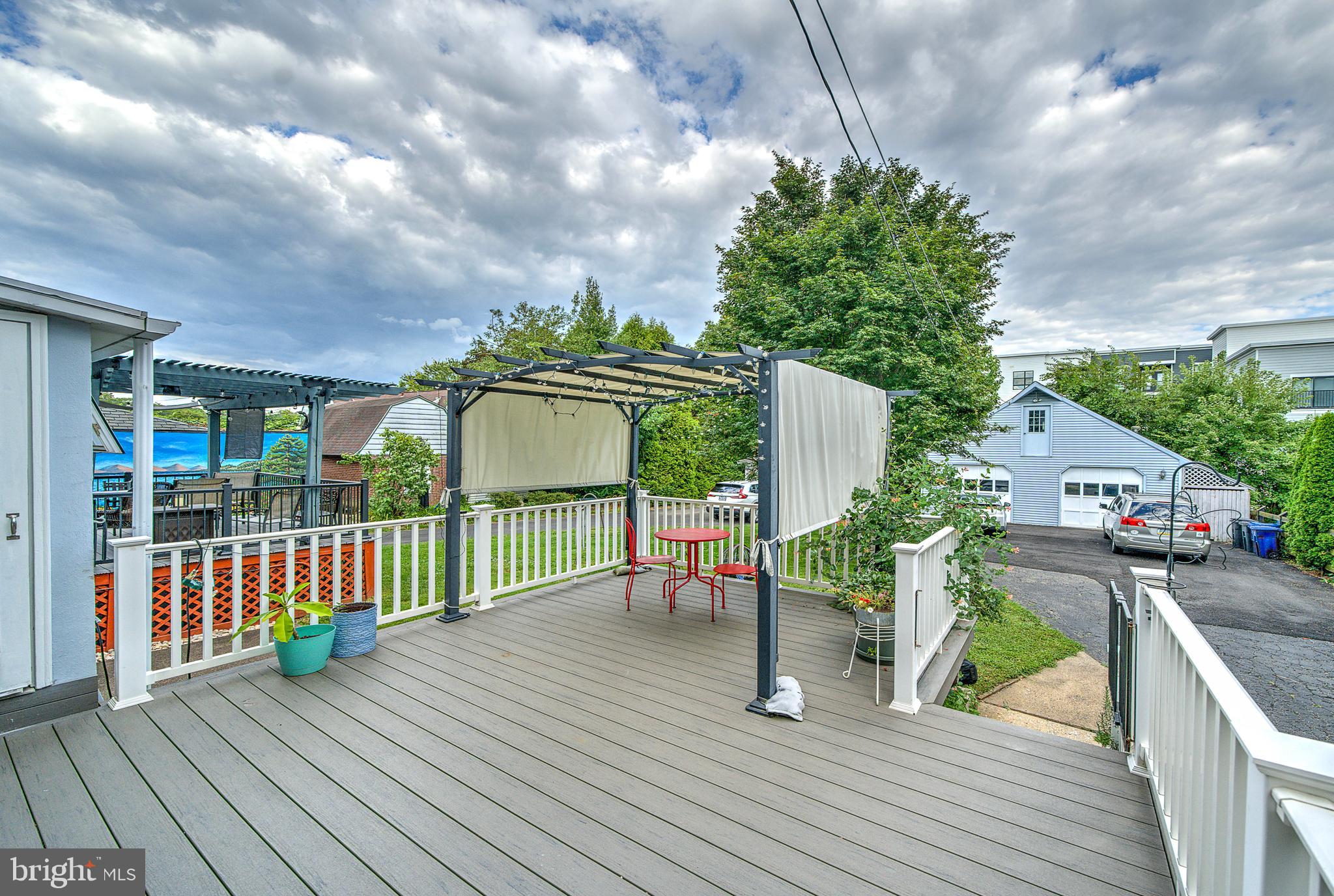 622 WASHINGTON LANE