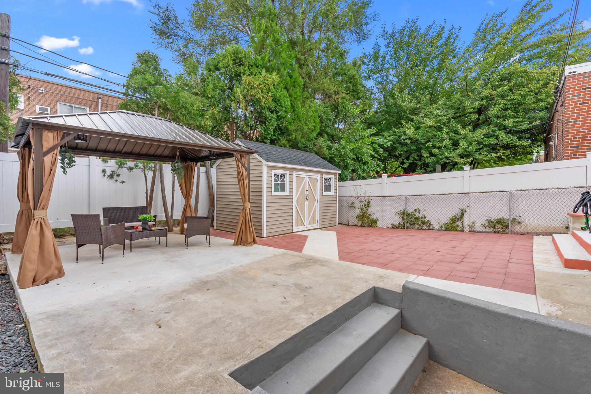 7826 WHITAKER AVENUE