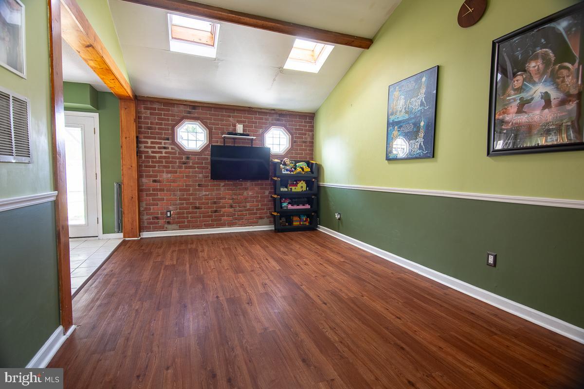 2824 WOODHAVEN ROAD