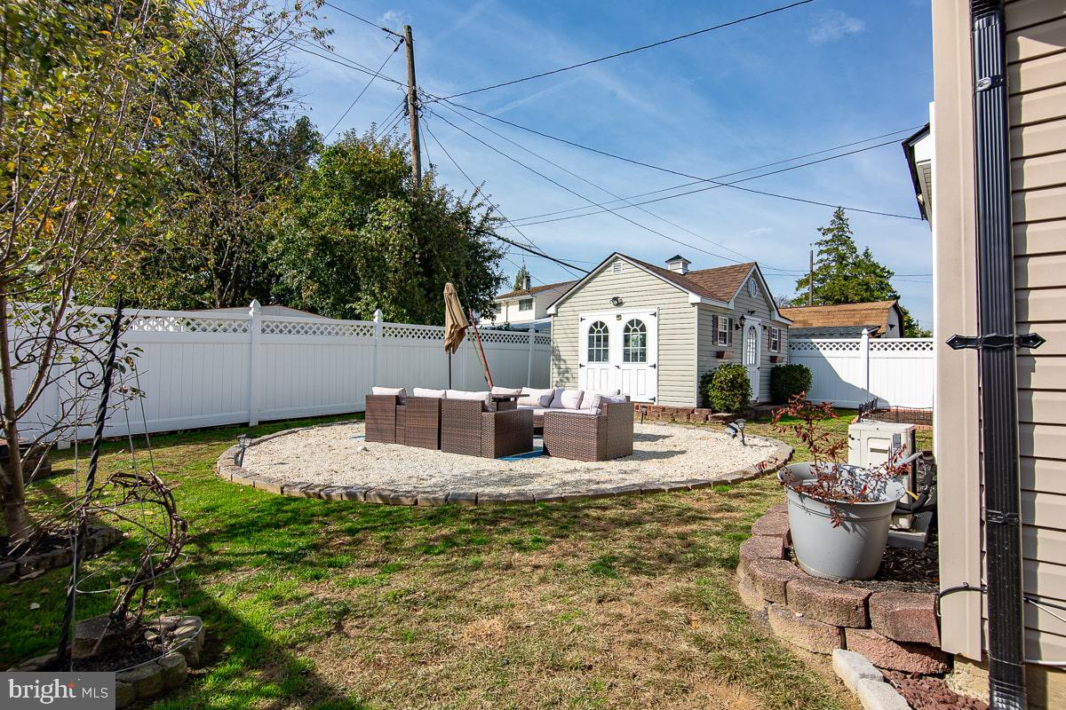 2824 WOODHAVEN ROAD