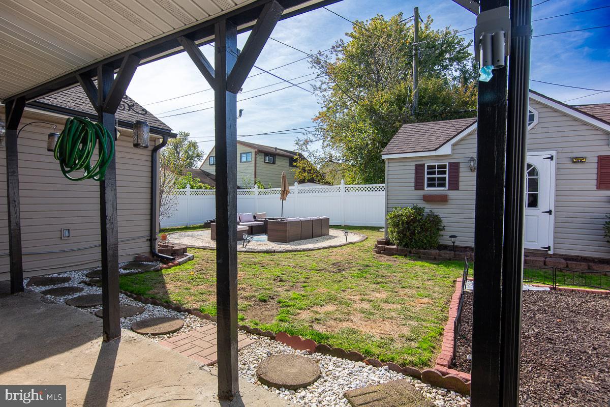 2824 WOODHAVEN ROAD