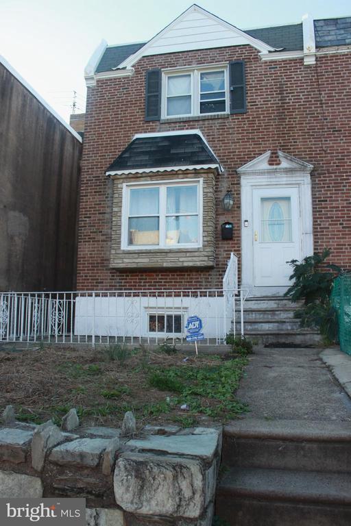 5828 AKRON STREET