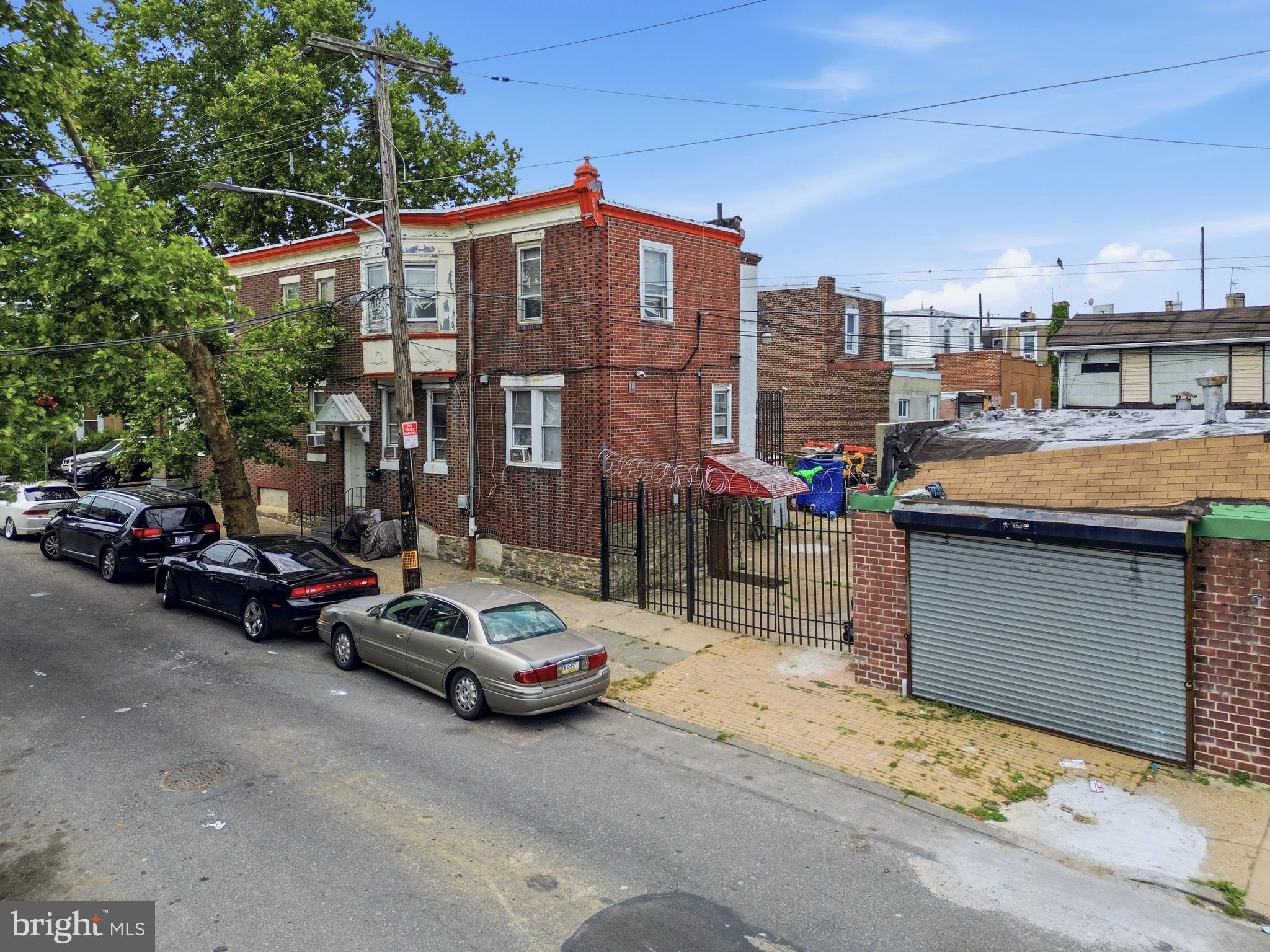 513 W RUSCOMB STREET