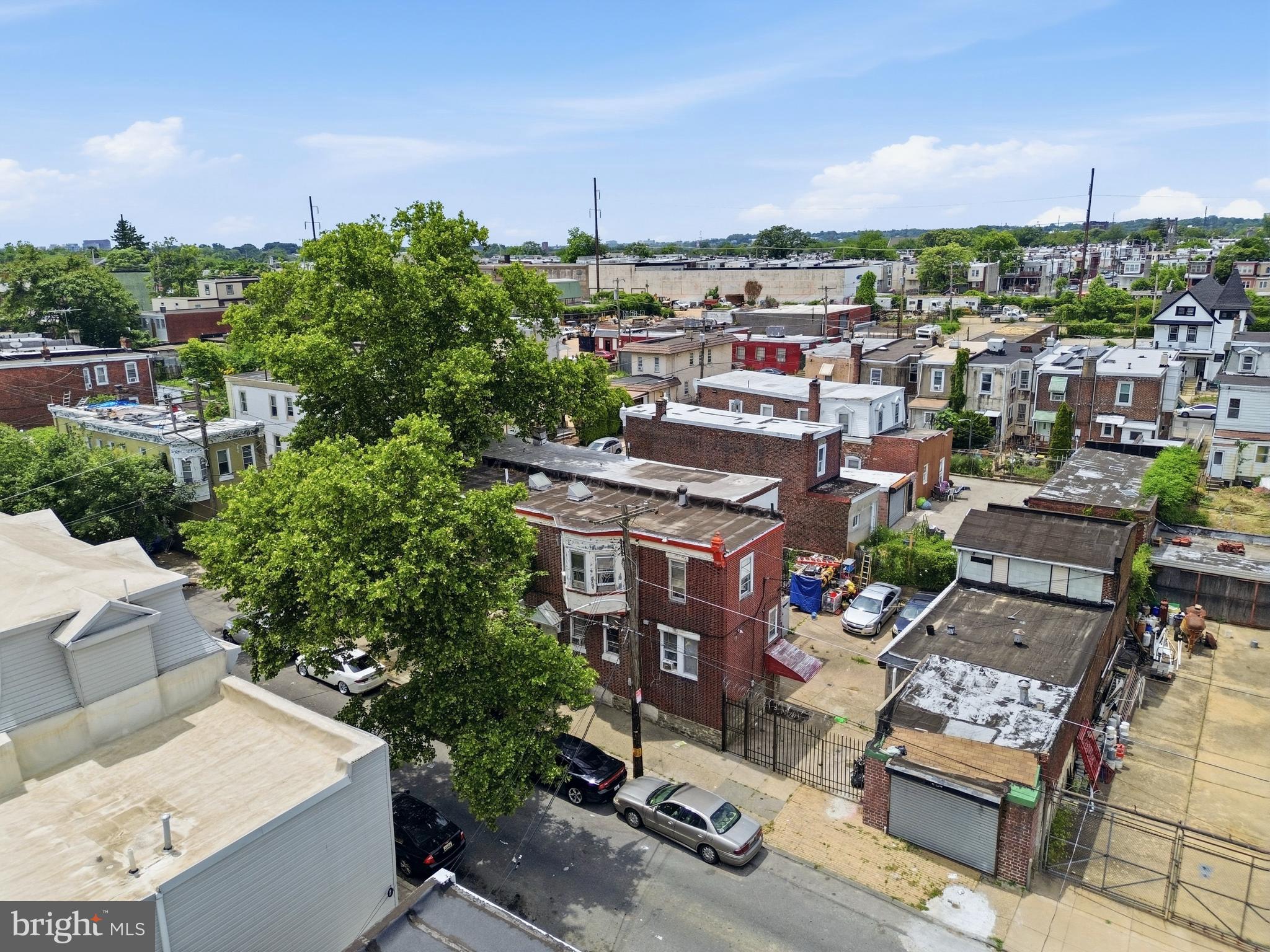 513 W RUSCOMB STREET