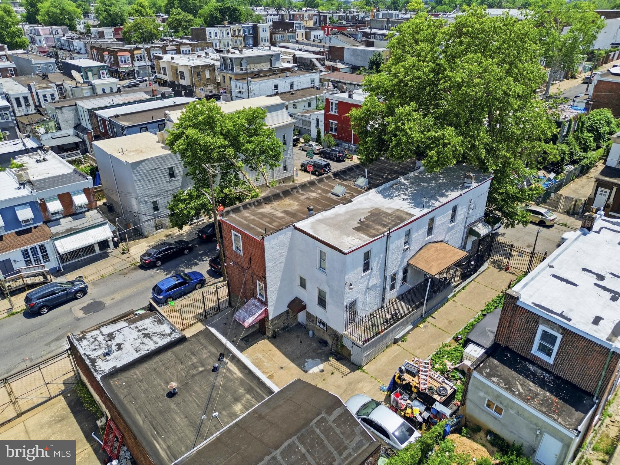 515 W RUSCOMB STREET 17