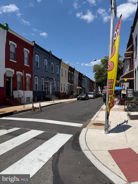 2015 N GRATZ STREET