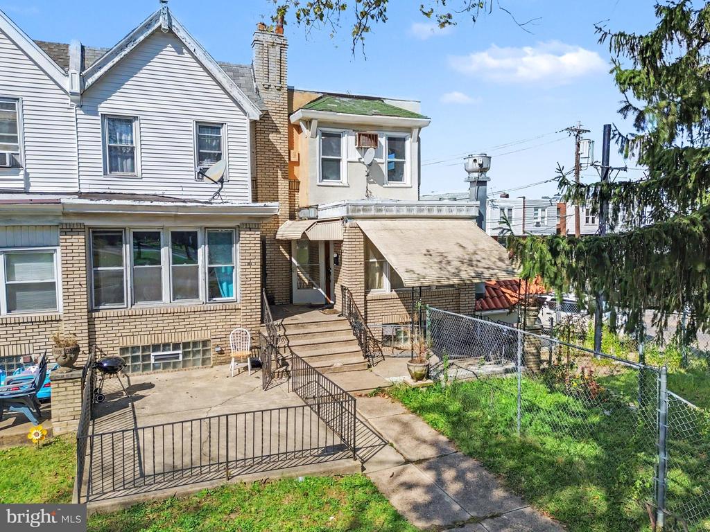 5262 E ROOSEVELT BOULEVARD
