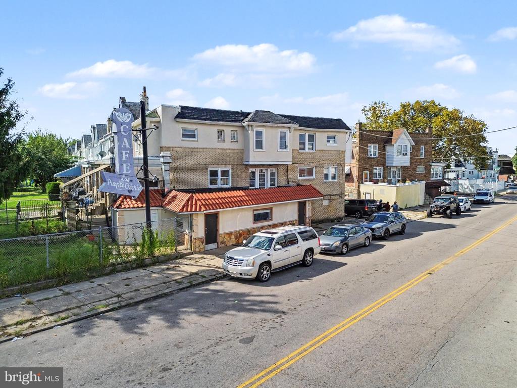 5262 E ROOSEVELT BOULEVARD
