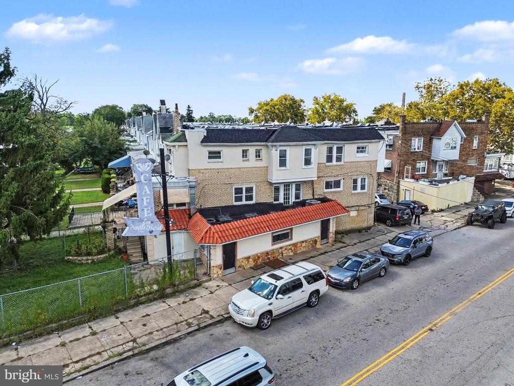 5262 E ROOSEVELT BOULEVARD