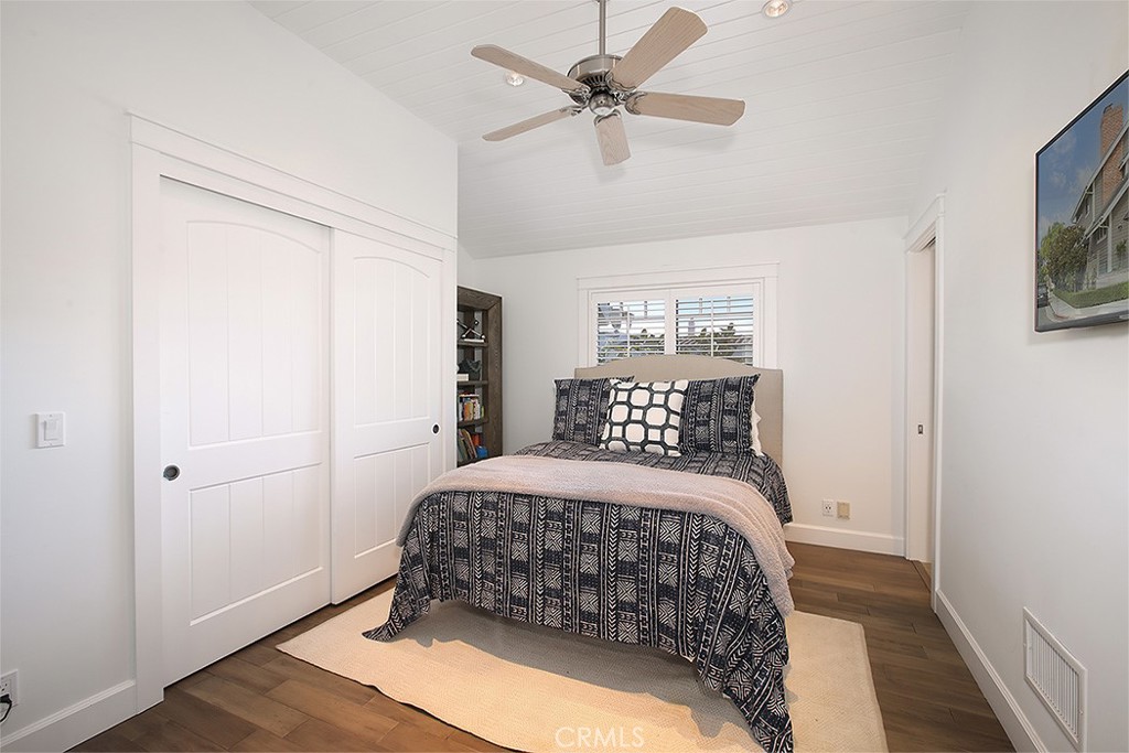 501 Dahlia Avenue