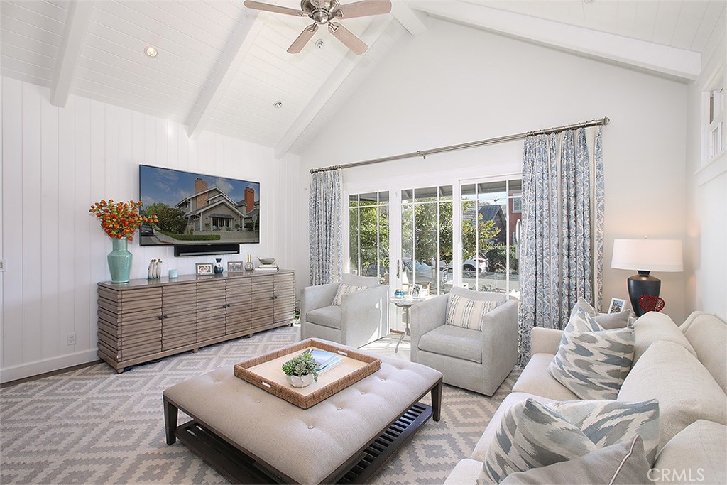 501 Dahlia Avenue