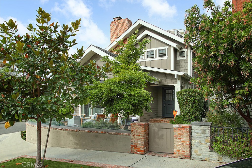 501 Dahlia Avenue