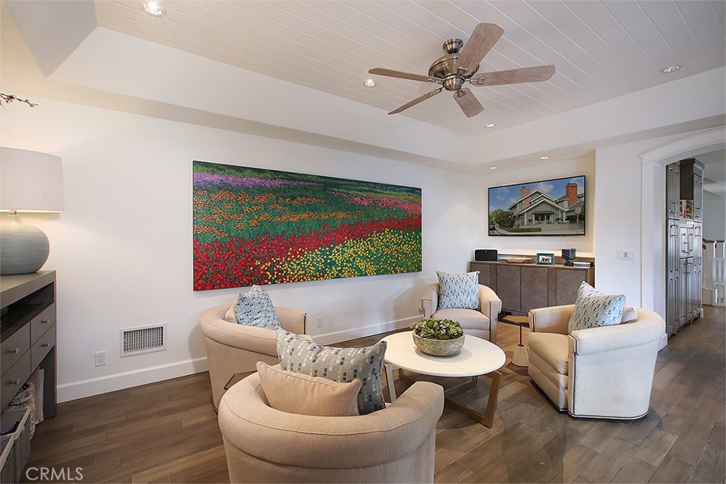 501 Dahlia Avenue