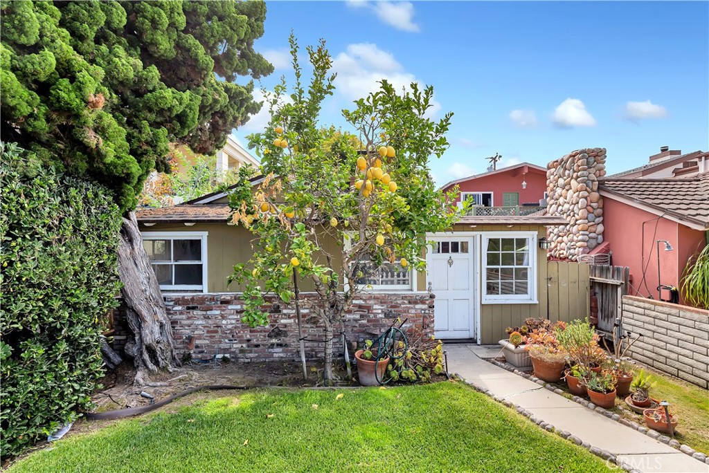 310 Heliotrope Avenue
