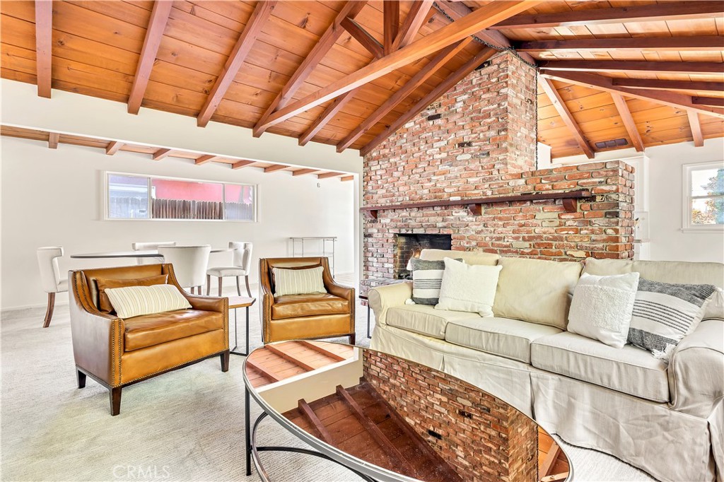 310 Heliotrope Avenue