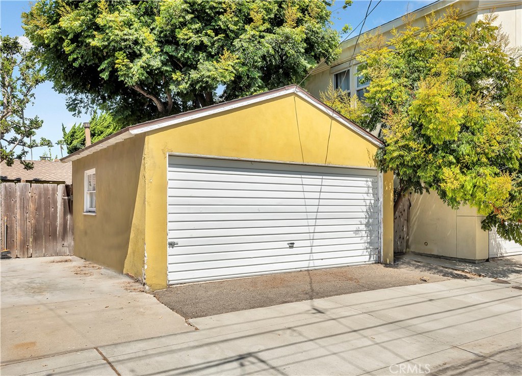 310 Heliotrope Avenue