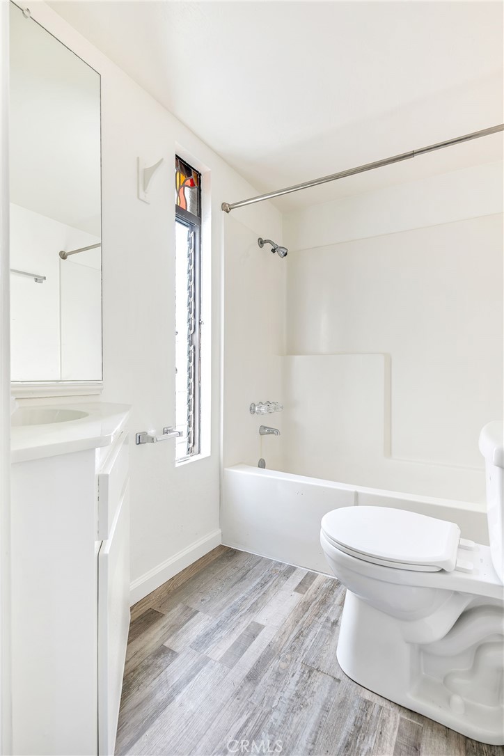 504 Orchid Avenue Unit: Lower