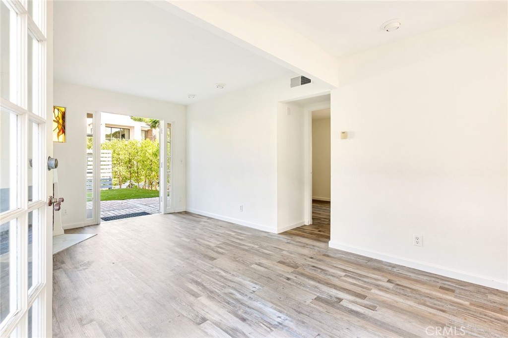 504 Orchid Avenue Unit: Lower