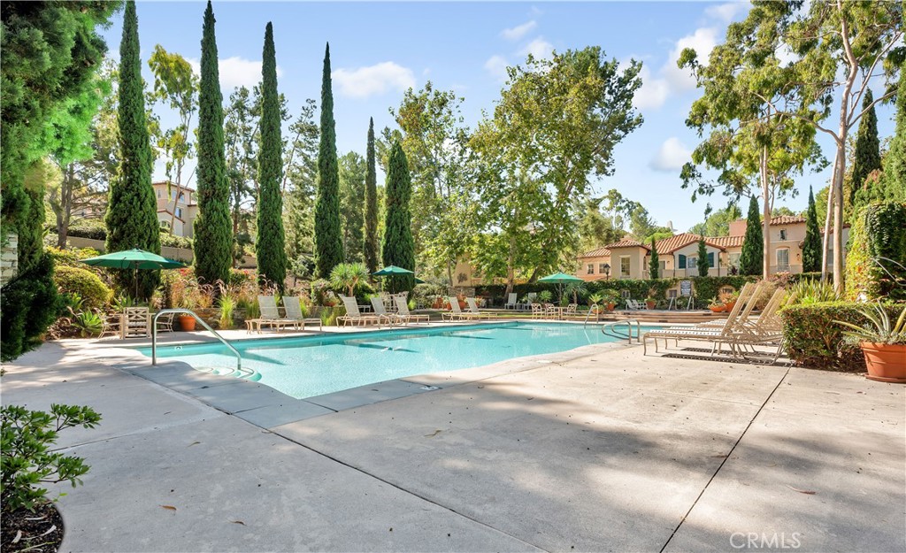 1 Savona Court
