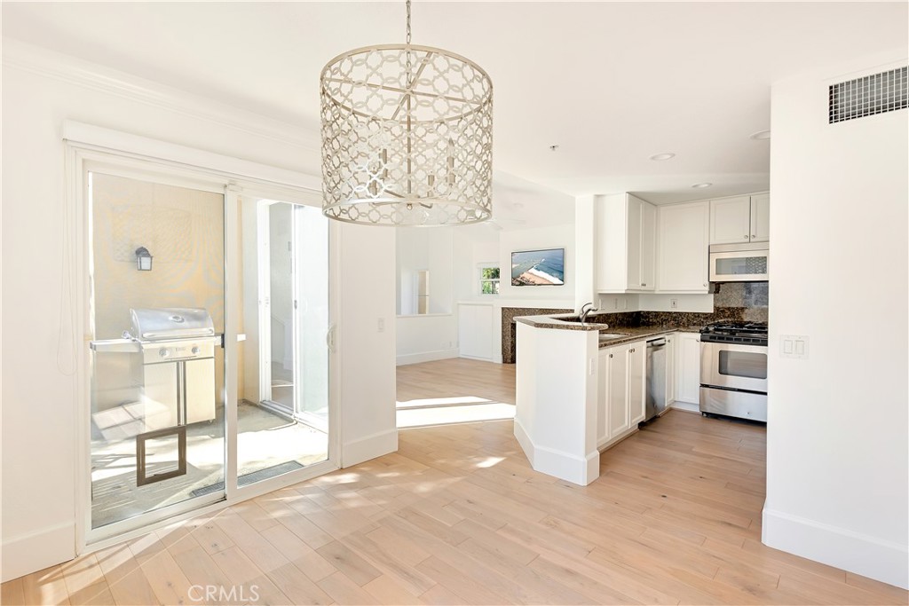 1 Savona Court