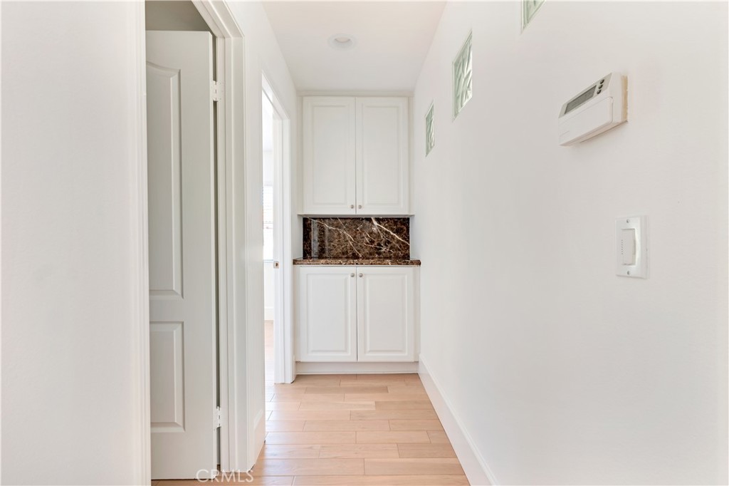 1 Savona Court