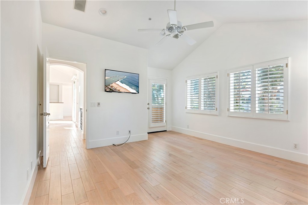 1 Savona Court