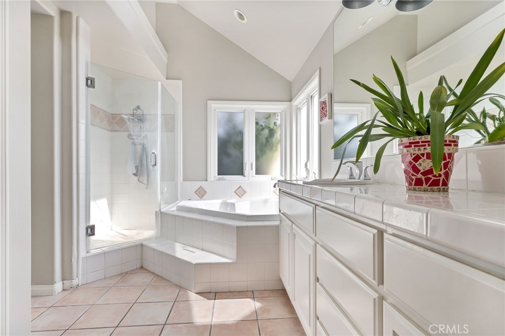 409 Dahlia Avenue