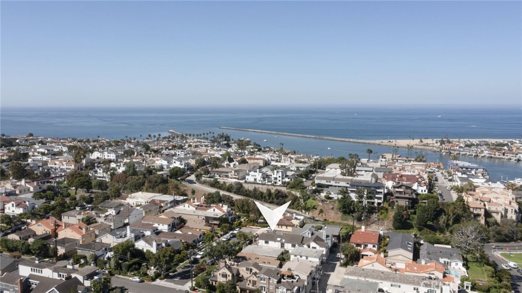 409 Dahlia Avenue
