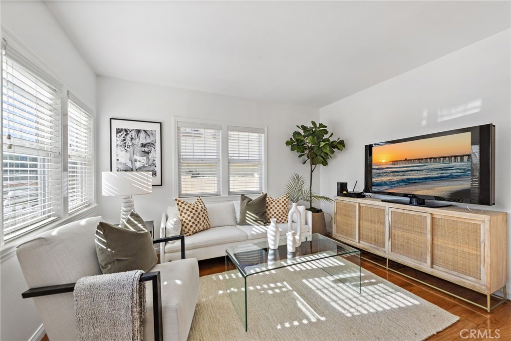 409 Dahlia Avenue