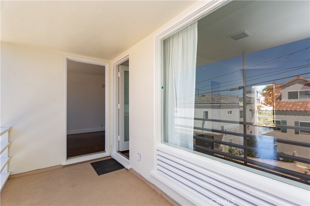 413 1/2 Dahlia Avenue