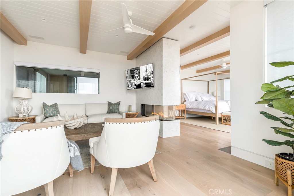 2148 E Oceanfront
