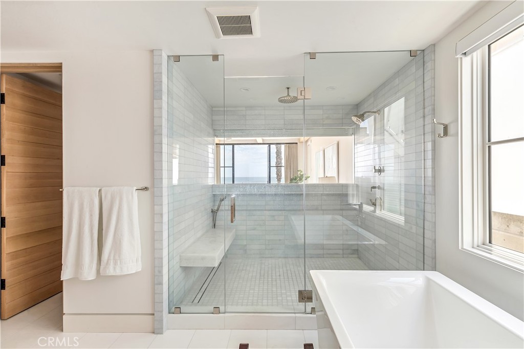 2148 E Oceanfront