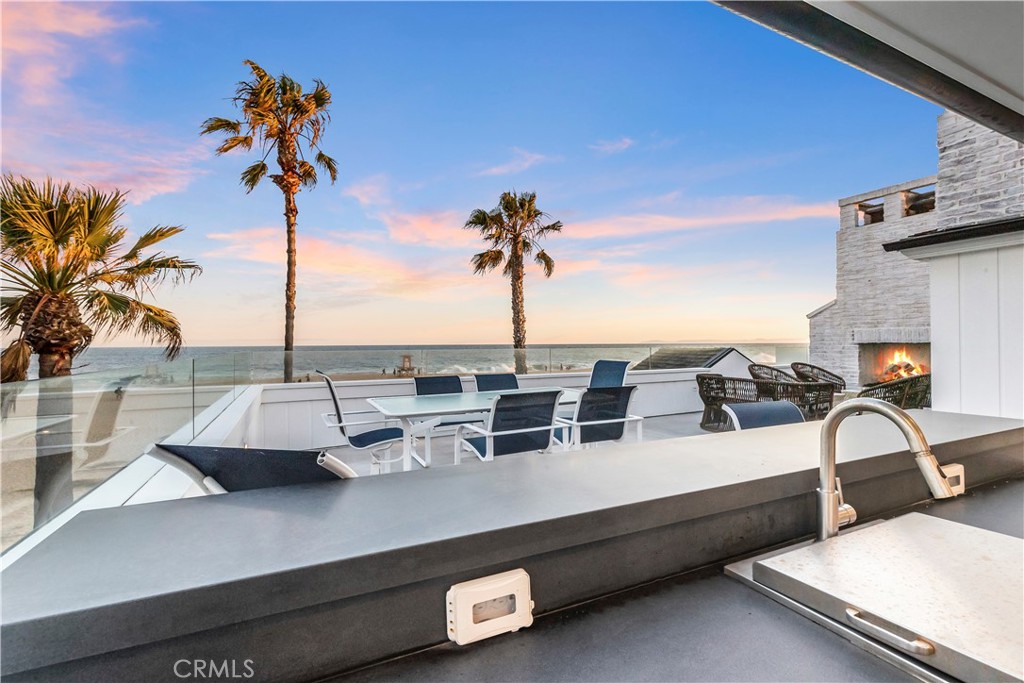 2148 E Oceanfront
