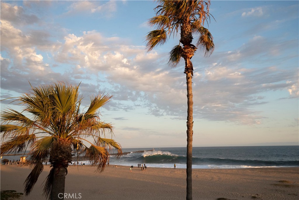 2148 E Oceanfront