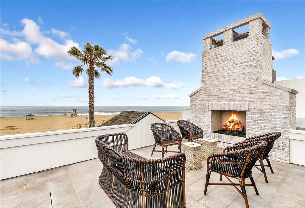 2148 E Oceanfront