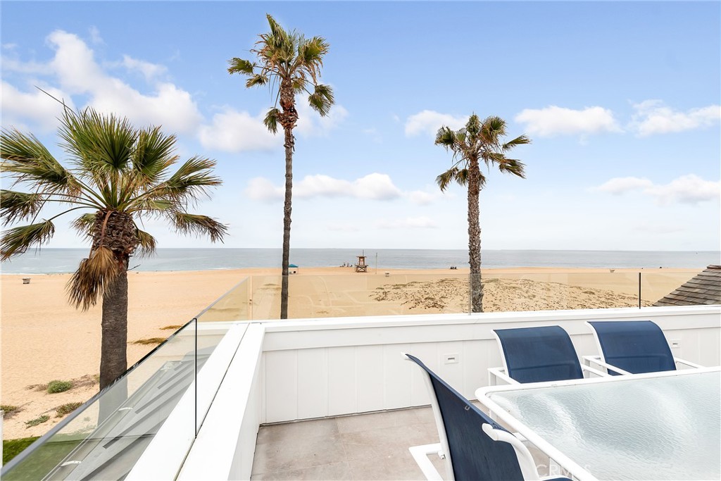 2148 E Oceanfront