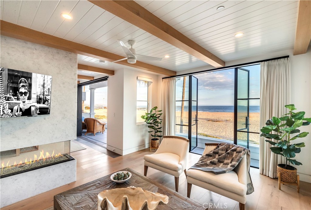 2148 E Oceanfront