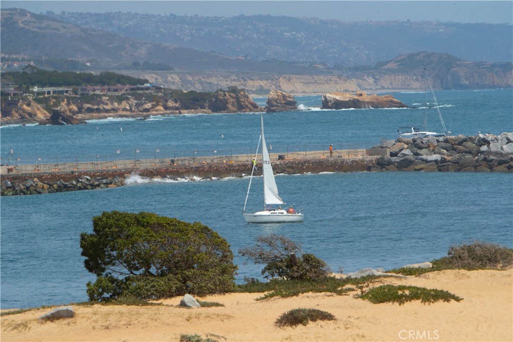 2148 E Oceanfront