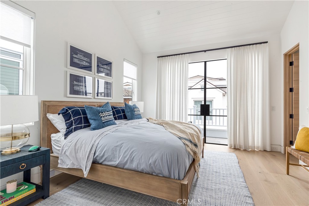 2148 E Oceanfront