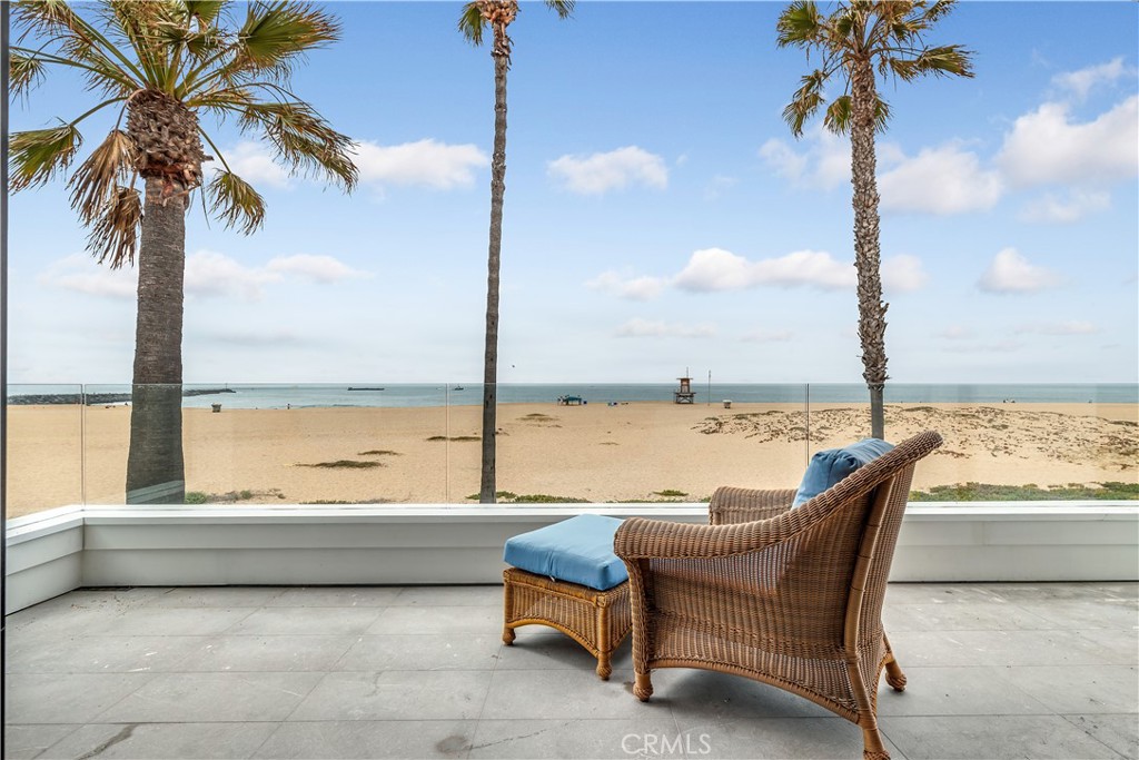 2148 E Oceanfront