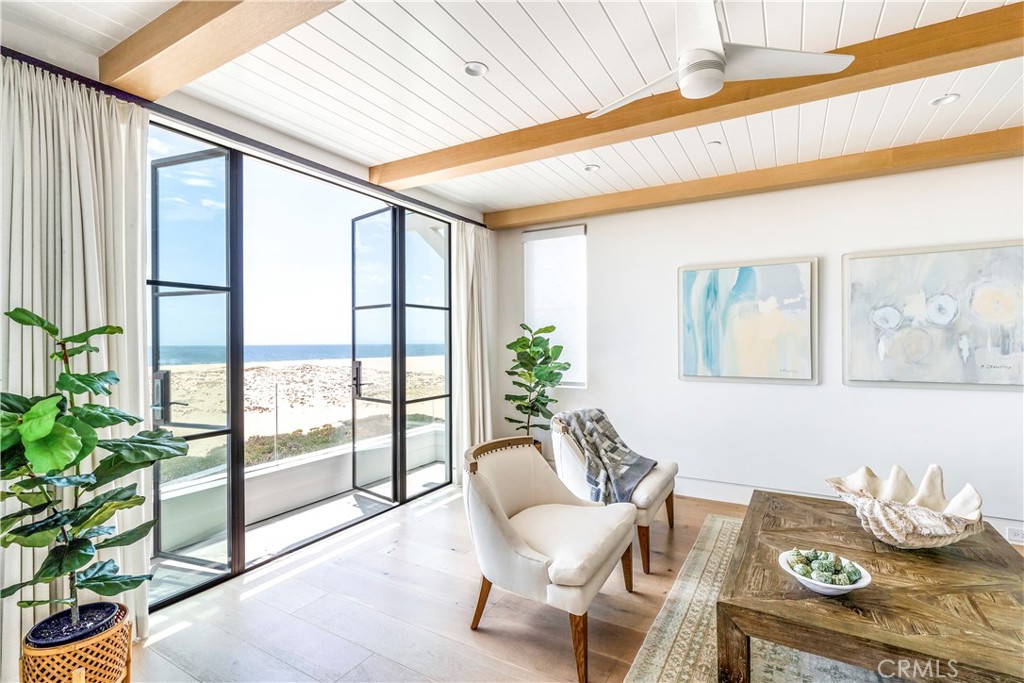 2148 E Oceanfront
