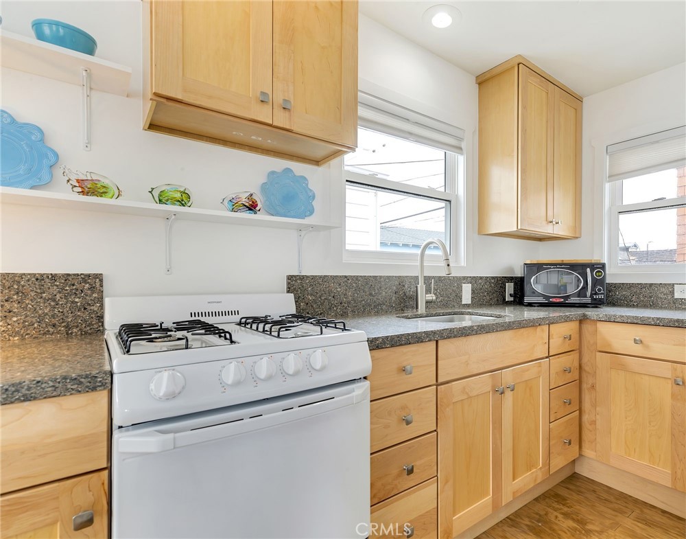 117 1/2 Amethyst Avenue