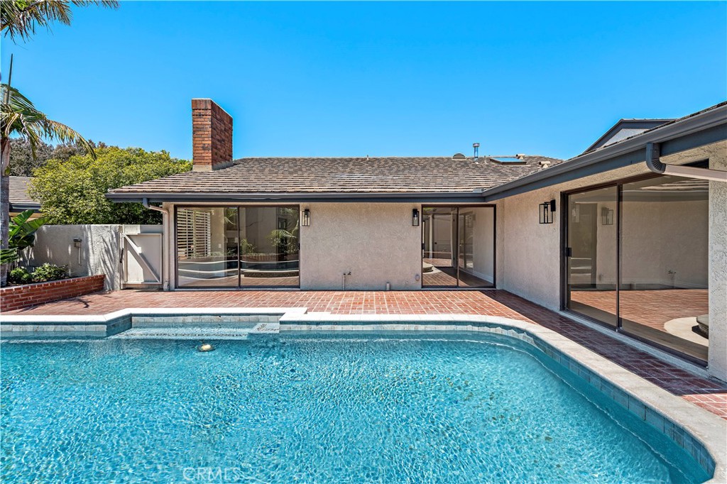1 Maritime Drive