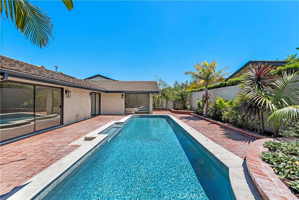 1 Maritime Drive