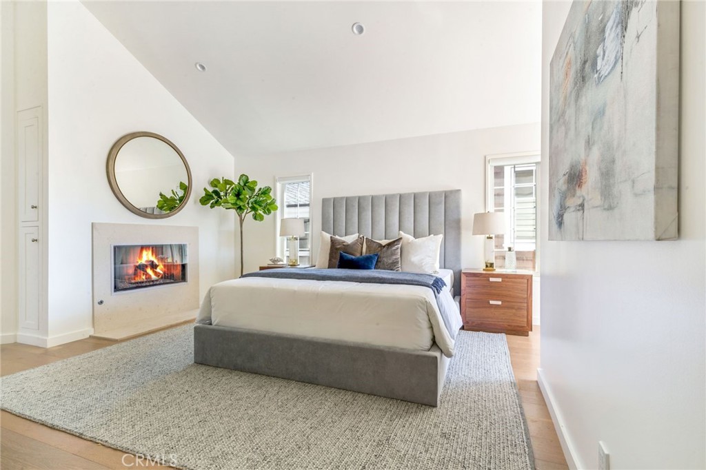 608 & 608.5 Acacia Avenue