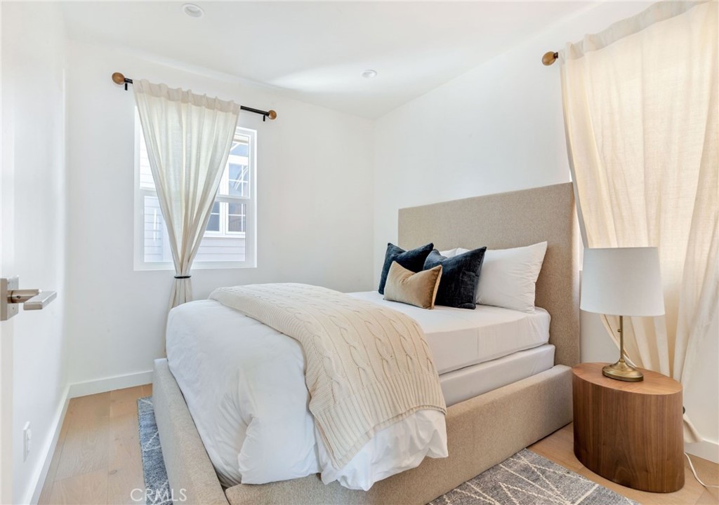 608 & 608.5 Acacia Avenue