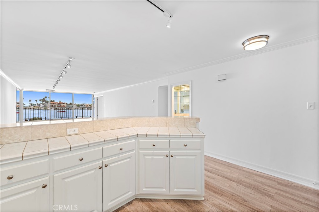 2525 Ocean Boulevard Unit: 2F